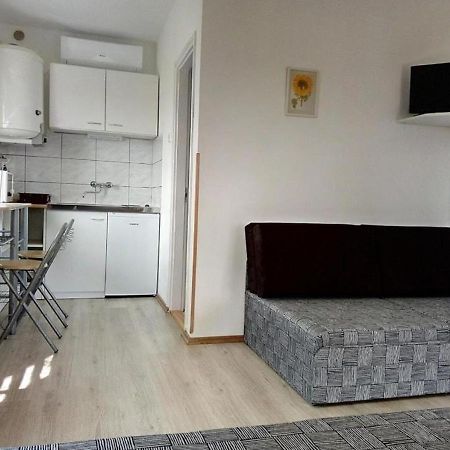 Kiad-Lak Apartmanok - Szep Kartya Elfogado Abadszalok Ngoại thất bức ảnh