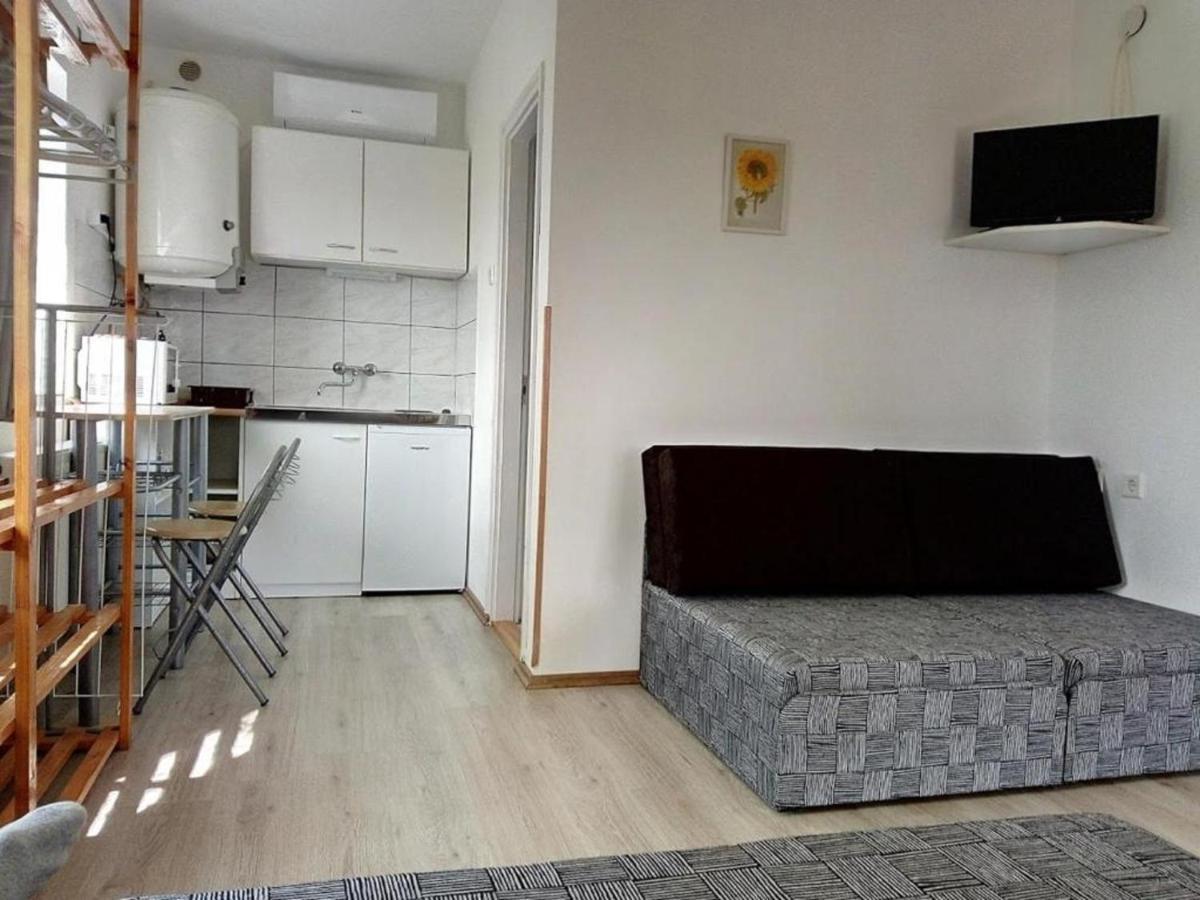 Kiad-Lak Apartmanok - Szep Kartya Elfogado Abadszalok Ngoại thất bức ảnh